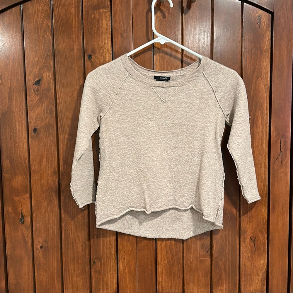 TAHARI-tan sweater